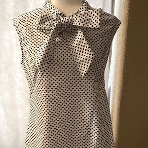 Keyhole, bow blouse, heart pattern